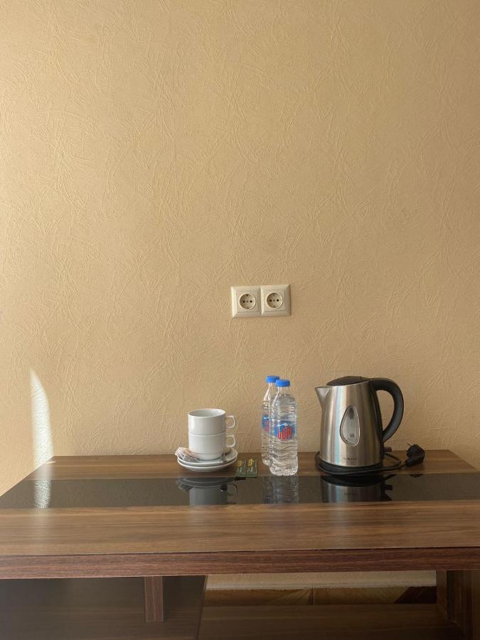 Hotel Saburtalo Roni Tbilisi ภายนอก รูปภาพ