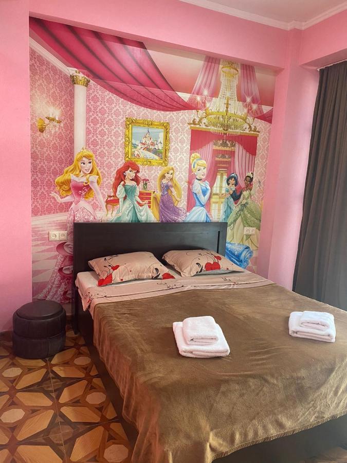Hotel Saburtalo Roni Tbilisi ภายนอก รูปภาพ