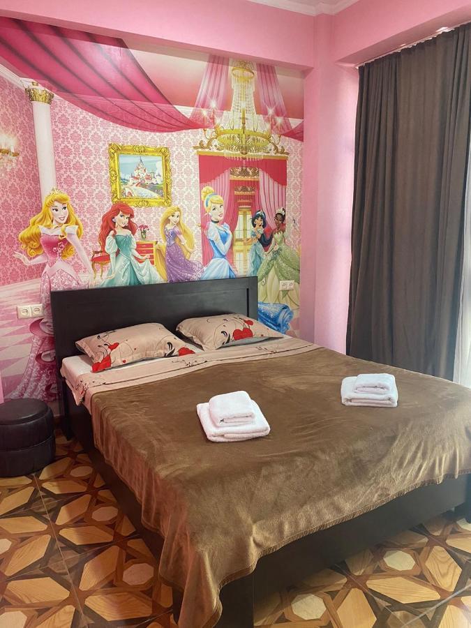 Hotel Saburtalo Roni Tbilisi ภายนอก รูปภาพ